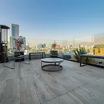 Modern Apartment With Unbeatable View
